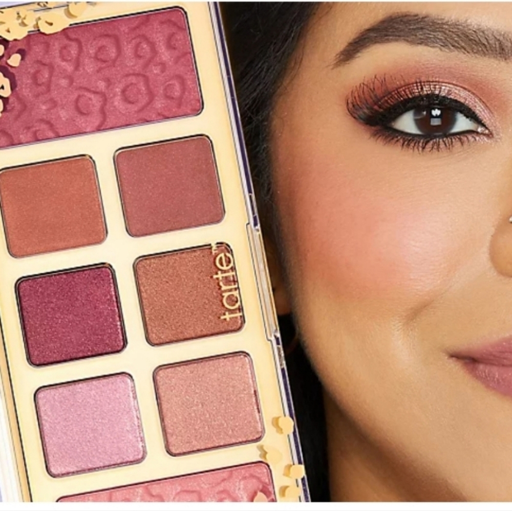 NIB Tarte Maneater Guide to Glam Eye & Cheek Palette - Picture 13 of 14